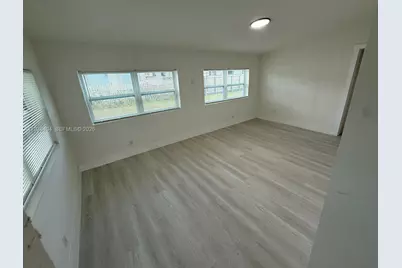 2920 NW 64th St, Miami, FL 33147 - Photo 11