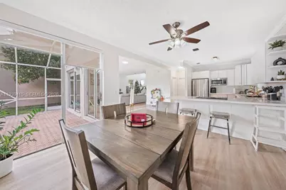 171 NW 151st Ave, Pembroke Pines, FL 33028 - Photo 5