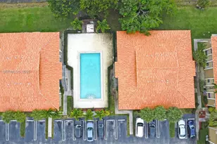 2651 Riverside Dr, Coral Springs, FL 33065 - Photo 23