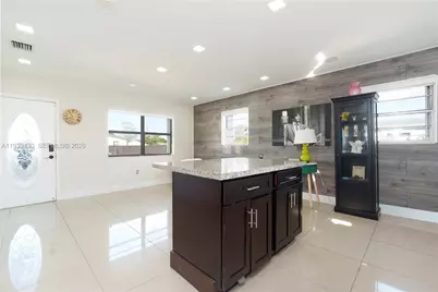 20731 NW 32nd Pl, Miami Gardens, FL 33056 - Photo 3