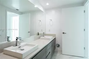 1080 Brickell Ave, Miami, FL 33131 - Photo 27