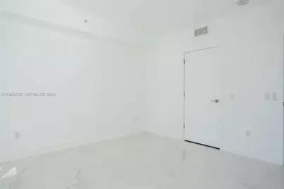 1080 Brickell Ave #1702, Miami, FL 33131 - Photo 11