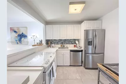 3301 N Country Club Dr #104, Aventura, FL 33180 - Photo 3