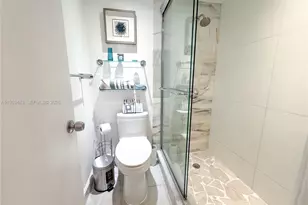 3301 N Country Club Dr, Aventura, FL 33180 - Photo 31