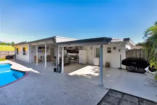 19542 SW 120th Ave, Miami, FL 33177 - Photo 23