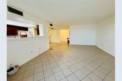 18021 Biscayne Blvd #304, Aventura, FL 33160 - Photo 23