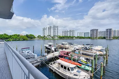 18021 Biscayne Blvd #304, Aventura, FL 33160 - Photo 15