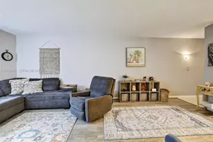 124 NE 19th Ct, Wilton Manors, FL 33305 - Photo 9