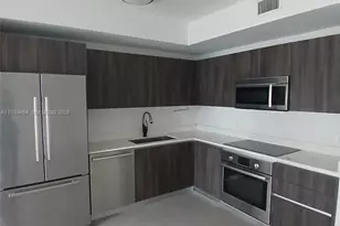 488 NE 18th St, Miami, FL 33132 - Photo 3