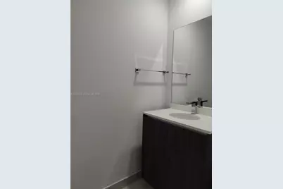 488 NE 18th St #403, Miami, FL 33132 - Photo 11