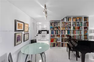 1020 Meridian Ave, Miami Beach, FL 33139 - Photo 9