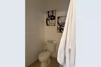 10788 NW 74th Ln, Doral, FL 33178 - Photo 19