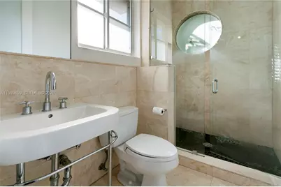 1025 Michigan Ave #2C, Miami Beach, FL 33139 - Photo 9