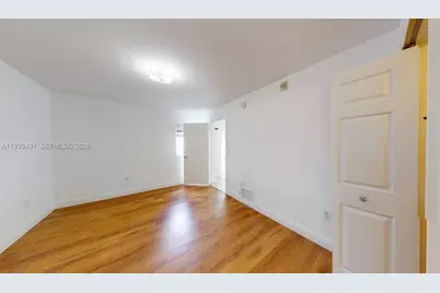 2415 NW 16th St Rd #410-1, Miami, FL 33125 - Photo 13