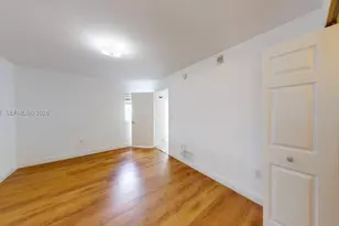 2415 NW 16th St Rd, Miami, FL 33125 - Photo 13