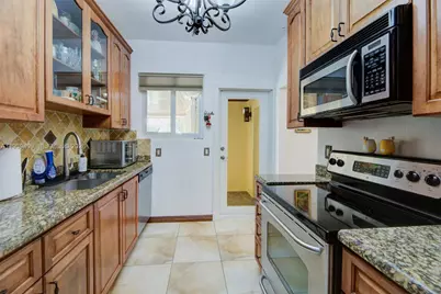 6120 SW 27th St, Miami, FL 33155 - Photo 9