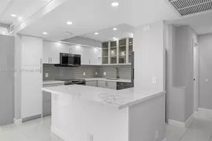 701 Three Islands Boulevard, Hallandale Beach, FL 33009 - Photo 7