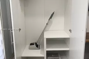 910 SW 8th Ave, Miami, FL 33130 - Photo 3