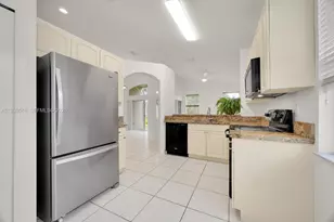 18322 SW 94th Ct, Palmetto Bay, FL 33157 - Photo 7