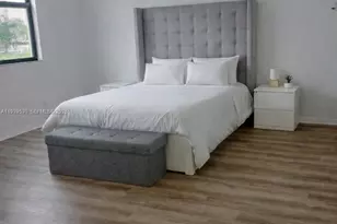 909 NE 193rd Terrace, Miami, FL 33179 - Photo 11