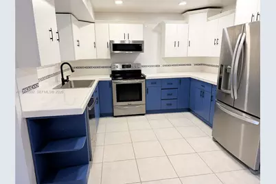 11755 SW 18th St #109, Miami, FL 33175 - Photo 3