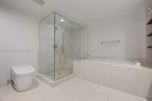 465 Brickell Ave, Miami, FL 33131 - Photo 17