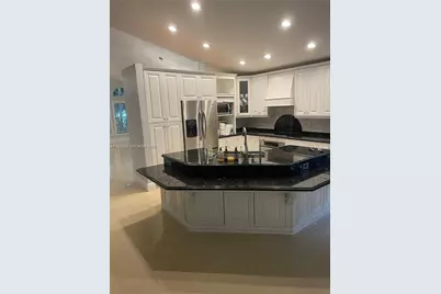 1552 NW 135th Ave, Pembroke Pines, FL 33028 - Photo 3