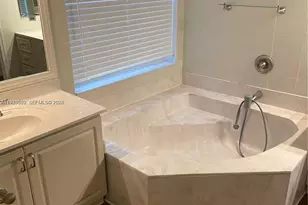 1552 NW 135th Ave, Pembroke Pines, FL 33028 - Photo 7