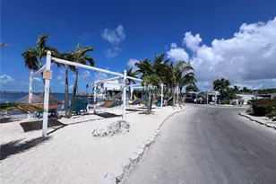 325 Calusa St, Key Largo, FL 33037 - Photo 17