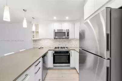 405 N Hibiscus Dr #202, Miami Beach, FL 33139 - Photo 11