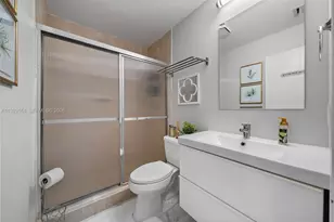 3549 Magellan Cir, Aventura, FL 33180 - Photo 15