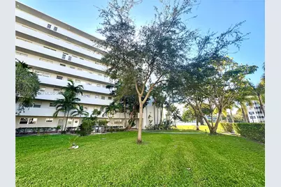 1750 NE 191st St #523-F, Miami, FL 33179 - Photo 11