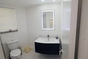 18740 NE 18th Ave, Miami, FL 33179 - Photo 21