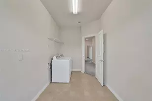 4764 Eucalyptus Dr, Hollywood, FL 33021 - Photo 19