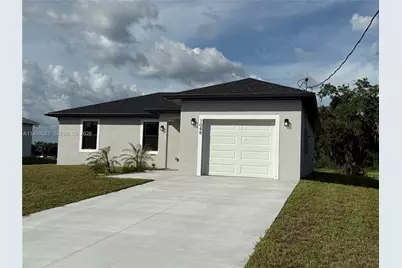 1048 Jay Ct, Labelle, FL 33935 - Photo 1