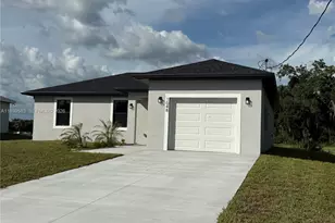 1048 Jay Ct, Labelle, FL 33935 - Photo 1