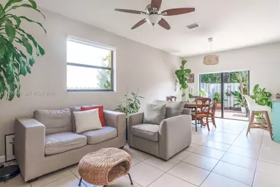 8885 NW 102nd Ct, Doral, FL 33178 - Photo 5