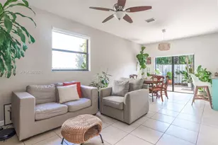 8885 NW 102nd Ct, Doral, FL 33178 - Photo 5