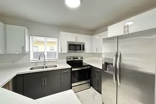 116 NW 10th St, Hallandale Beach, FL 33009 - Photo 11