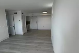 5055 NW 7th St, Miami, FL 33126 - Photo 17