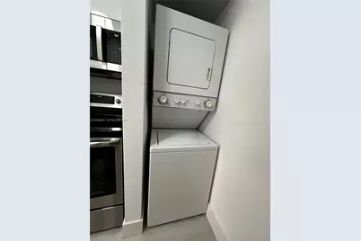 5055 NW 7th St #801, Miami, FL 33126 - Photo 9