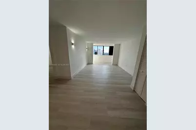 5055 NW 7th St #801, Miami, FL 33126 - Photo 3