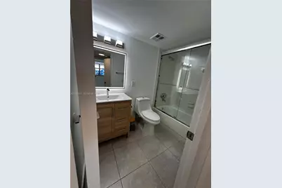 5055 NW 7th St #801, Miami, FL 33126 - Photo 37