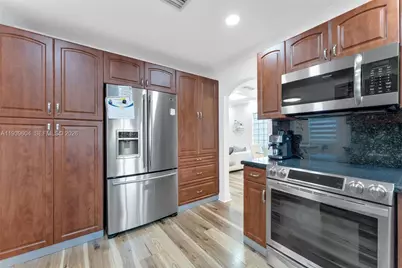 1289 NW 171st Ter, Pembroke Pines, FL 33028 - Photo 13