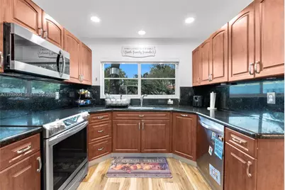 1289 NW 171st Ter, Pembroke Pines, FL 33028 - Photo 11