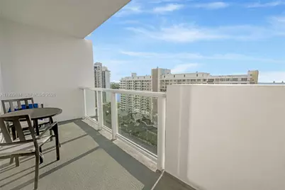 5601 Collins Ave #1618, Miami Beach, FL 33140 - Photo 15