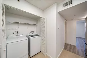 2711 Ocean Club Blvd, Hollywood, FL 33019 - Photo 5