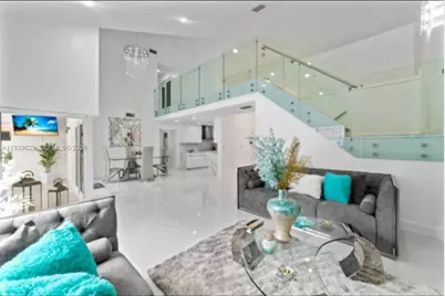 20051 NW 64th Pl #0, Hialeah, FL 33015 - Photo 5