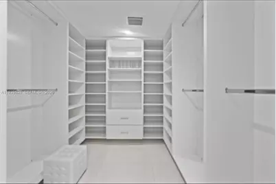 20051 NW 64th Pl #0, Hialeah, FL 33015 - Photo 9