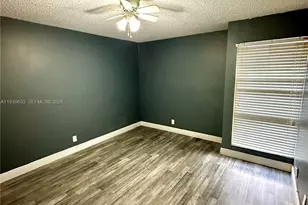 8253 NW 8th Pl, Plantation, FL 33324 - Photo 17